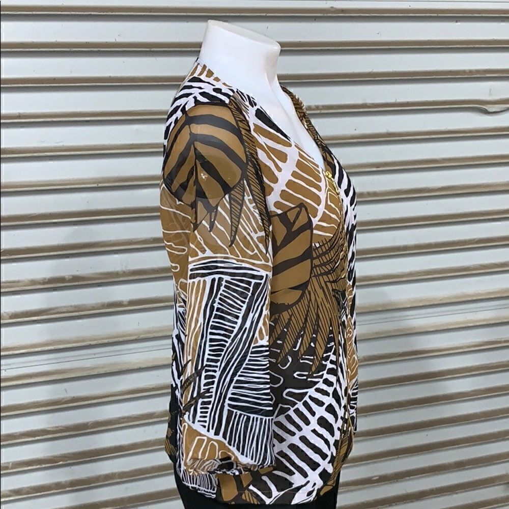 Chico’s long sleeve zip front large leaf pattern - Picture 5 of 7